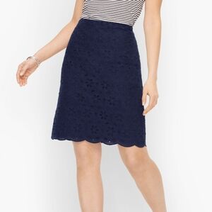 Talbots Navy Blue Floral Embroidered Scalloped Hem‎ Linen Skirt size 8 new!!!